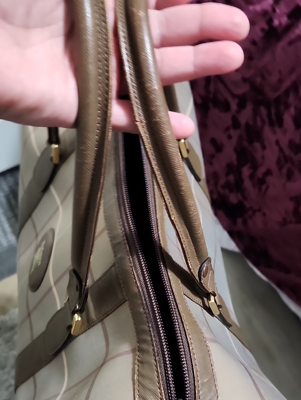 Burberrys Vintage Beige Plaid Satchel Handbag with Brown Trim - Picture 8 of 12